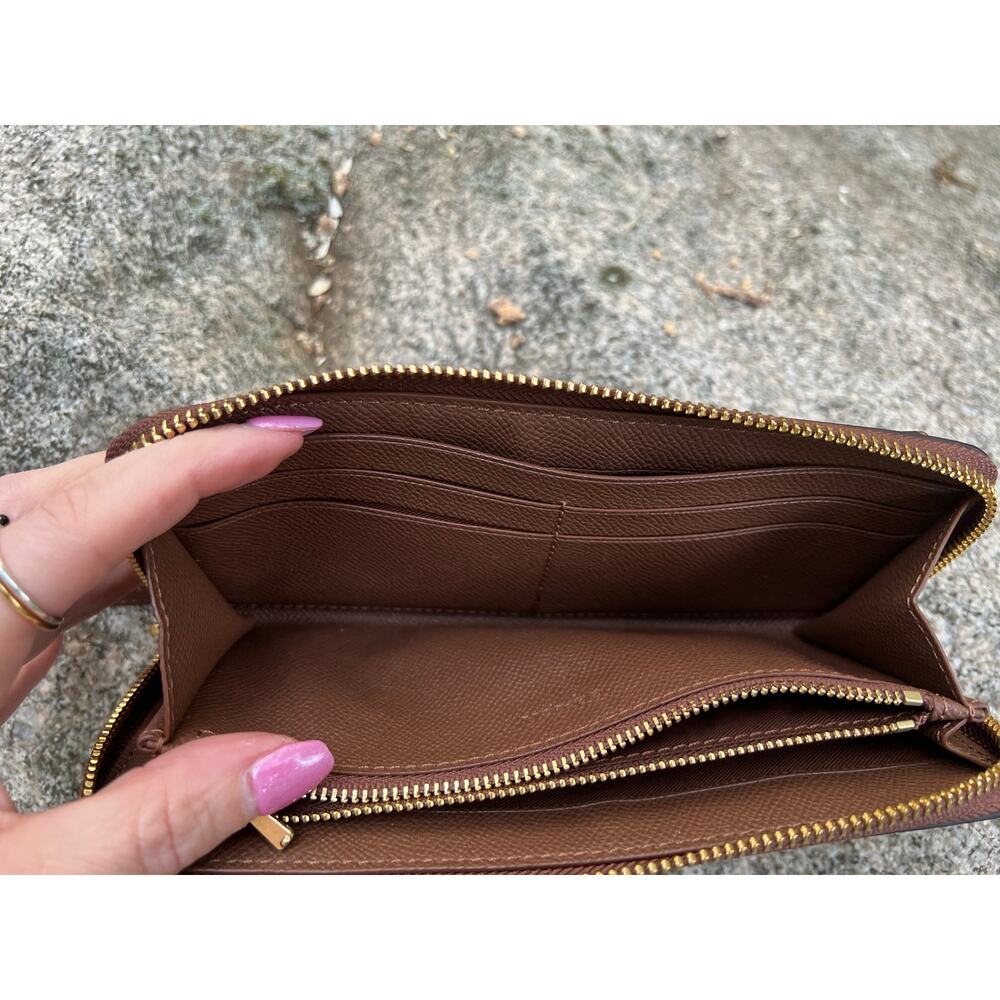 Coach Multifunctional Wallet In English Tan - Picture 7 of 16